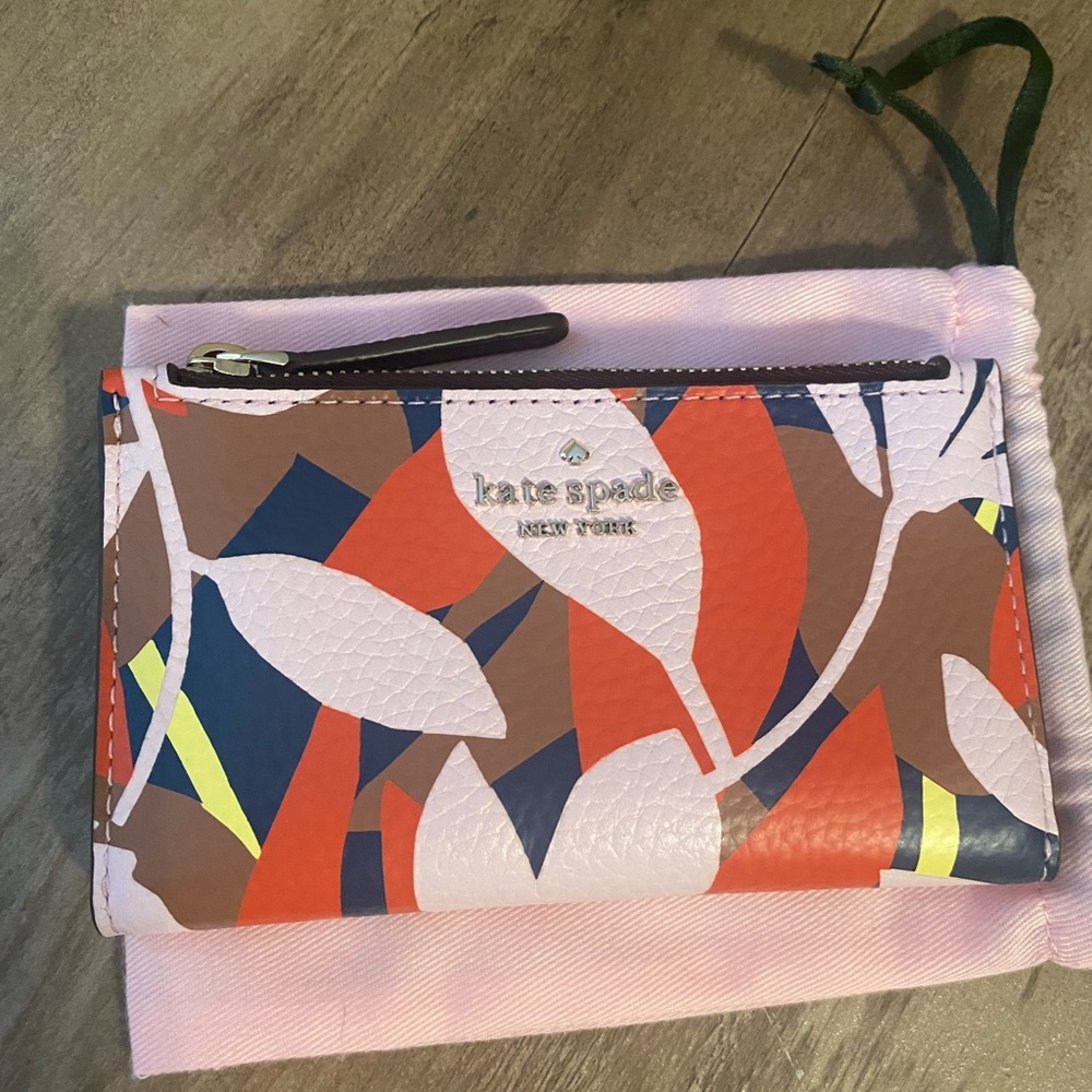 Kate Spade Jackson Tropical Toss Slim Bifold Wallet